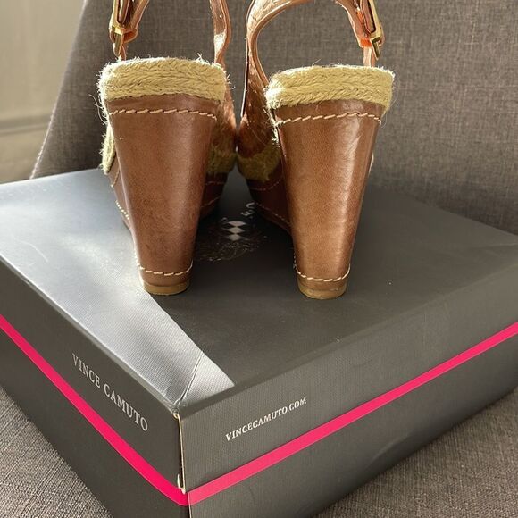 Vince Camuto Wedge - Picture 14 of 15